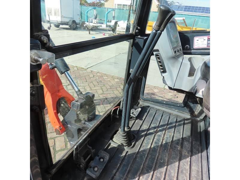 2011 Kubota KX016-4 - Image 6