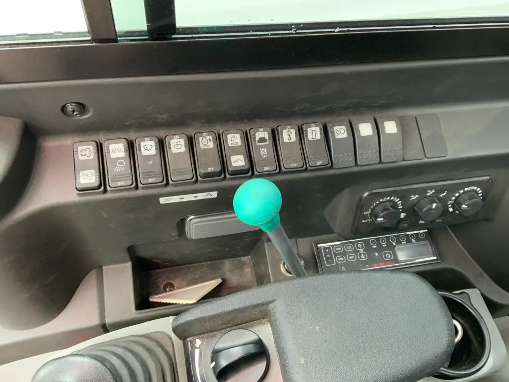 2022 Takeuchi TB290-2 - Image 5