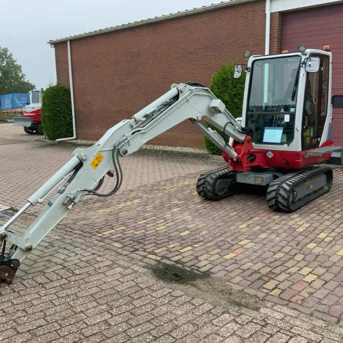 2012 Takeuchi TB235