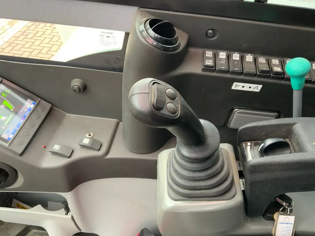 2022 Takeuchi TB290-2 - Image 6