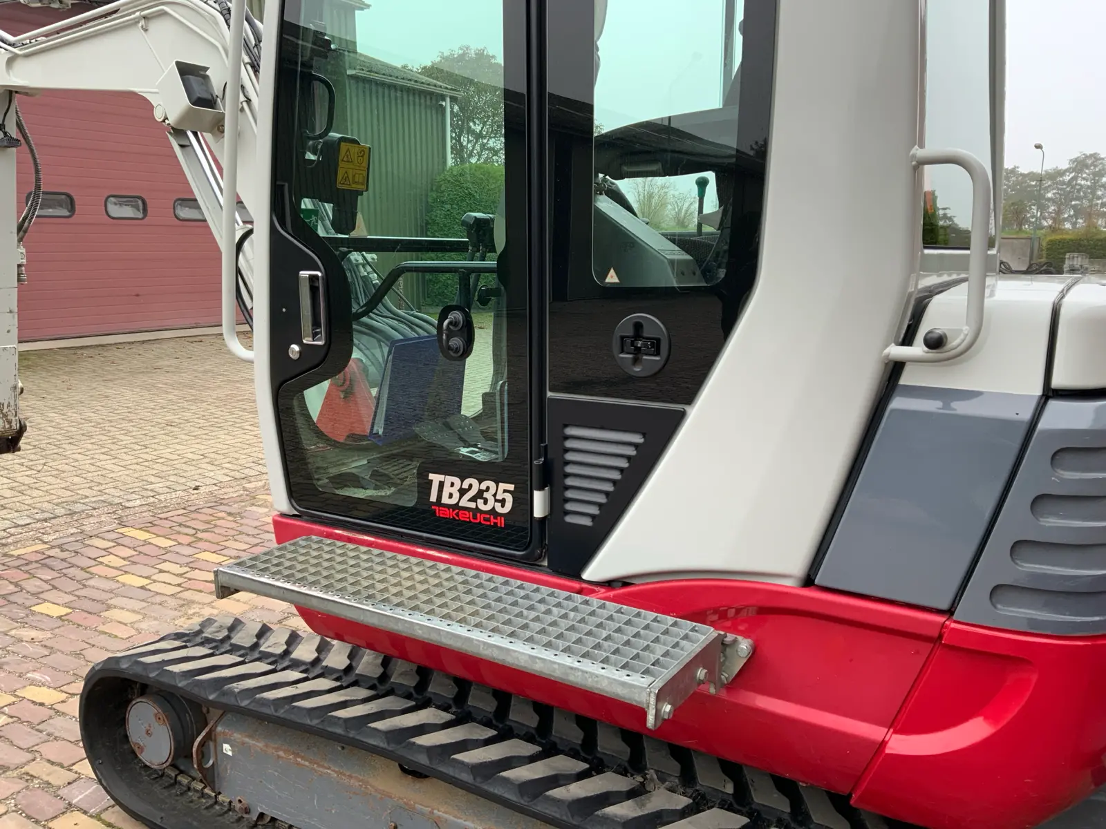 2012 Takeuchi TB235 - Image 3